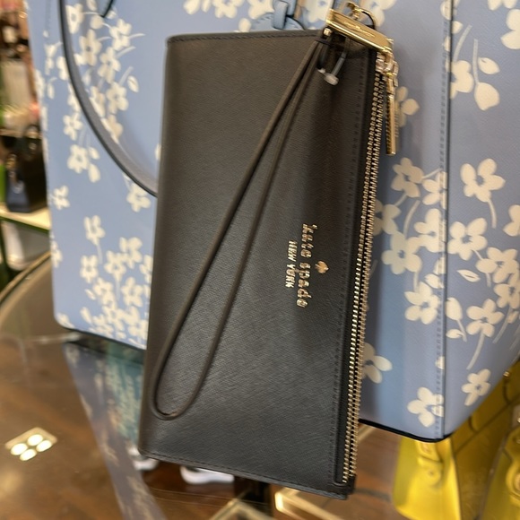 Kate Spade Madison Double Zip Wristlet Wallet Phone Case 
Black 
NWT - Picture 15 of 16